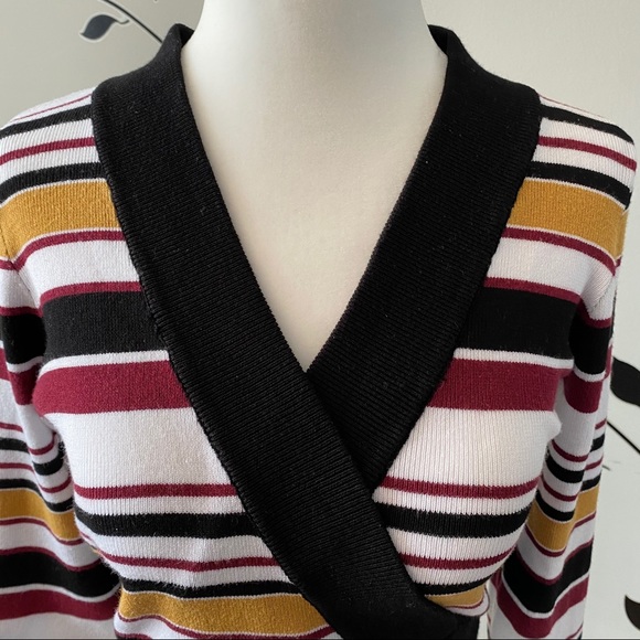 Forever 21 long sleeve crop top - Picture 2 of 4